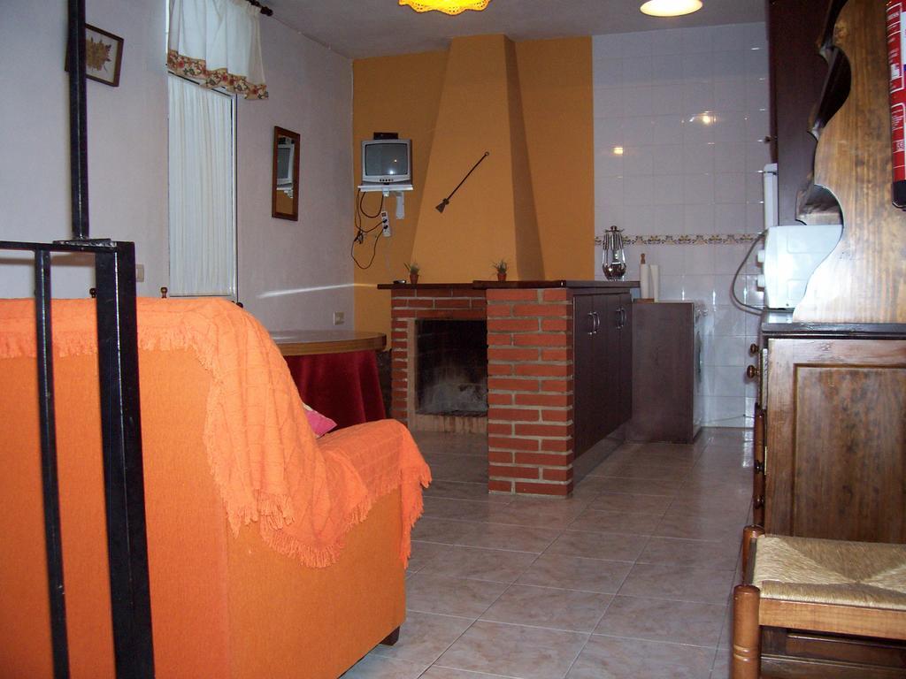 Casa Amigo Apartment Castano de Robledo Bagian luar foto